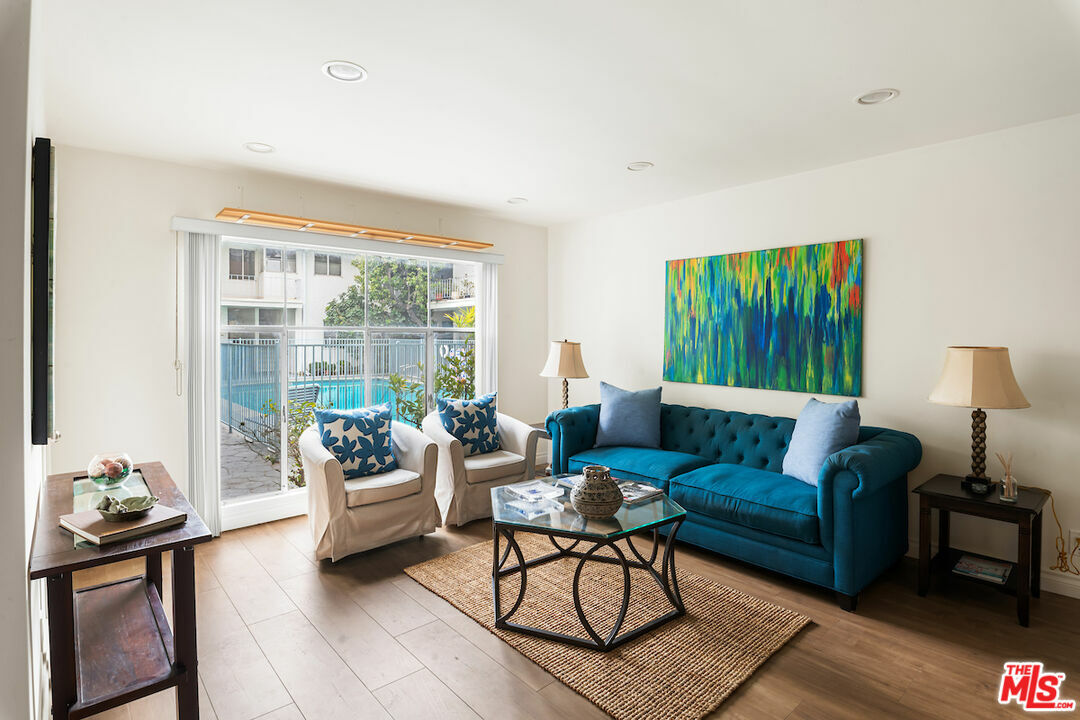 Property Photo: 1222 Princeton St CA 90404