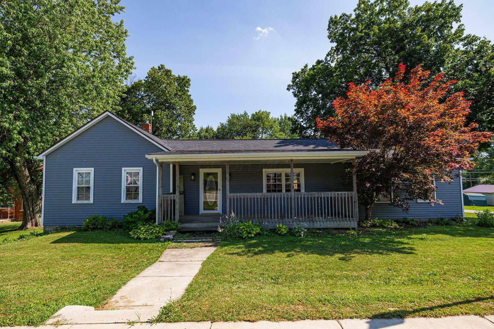 Property Photo: 15588 Main SE Street OH 43721