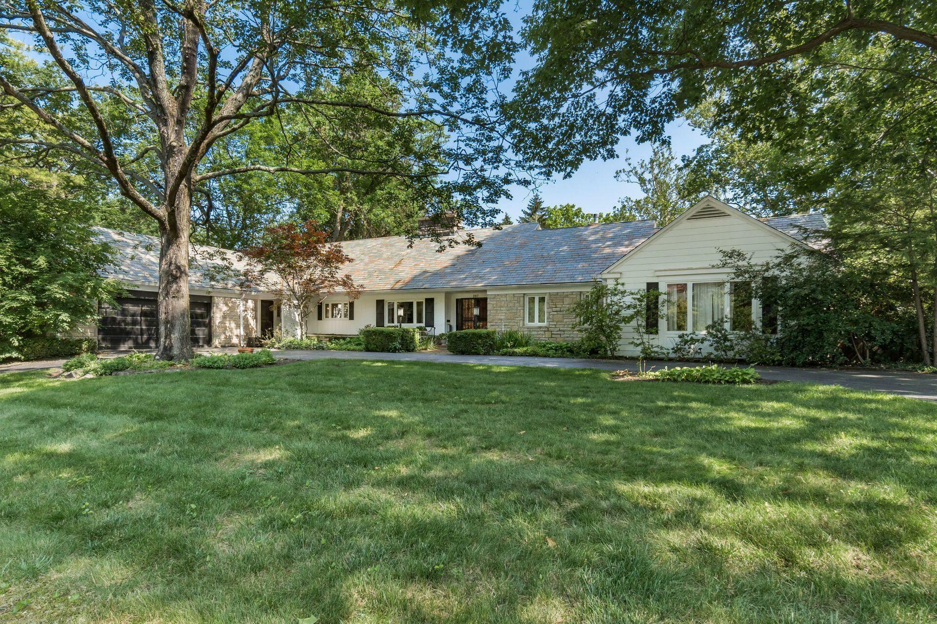 207 Ashbourne Road  Bexley OH 43209 photo