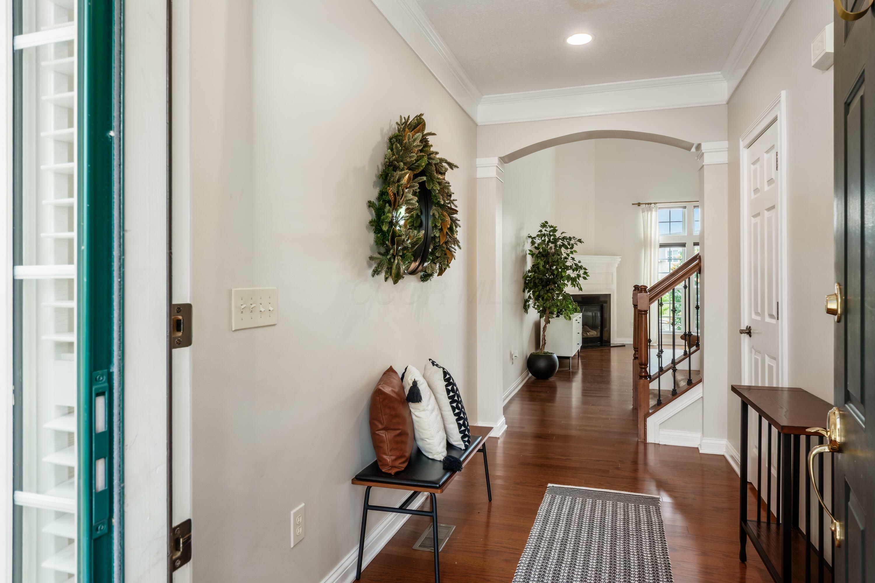 Property Photo: 6901 Foresthaven Loop OH 43016