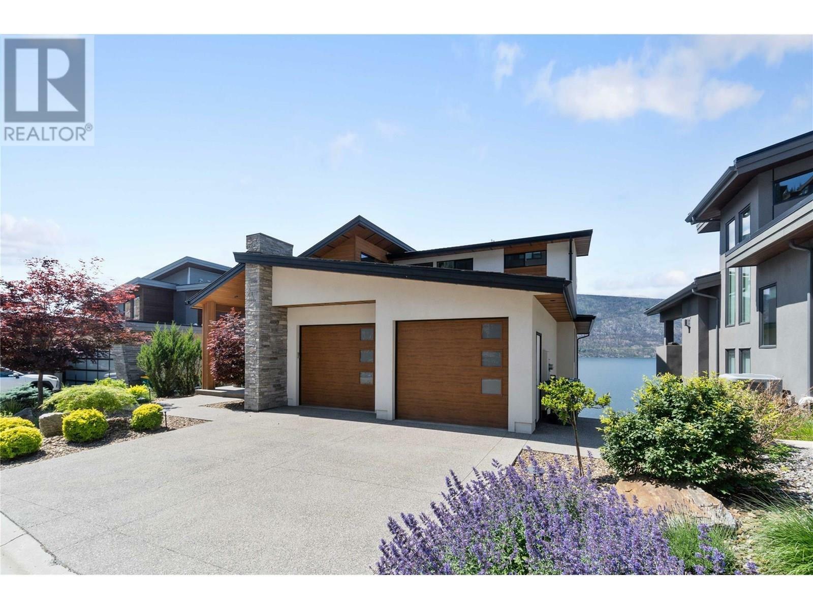 Property Photo: 1526 Marble Ledge Drive BC V4V 2T4