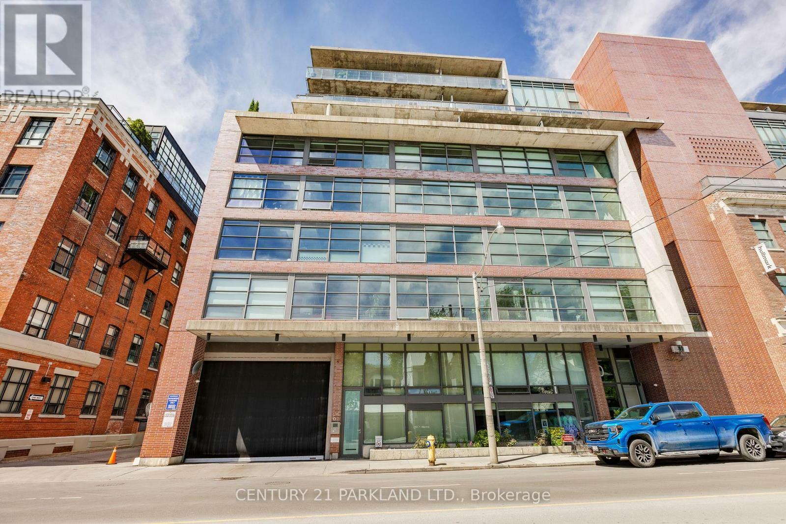 Property Photo: 90 Broadview Avenue 720 ON M4M 0A7