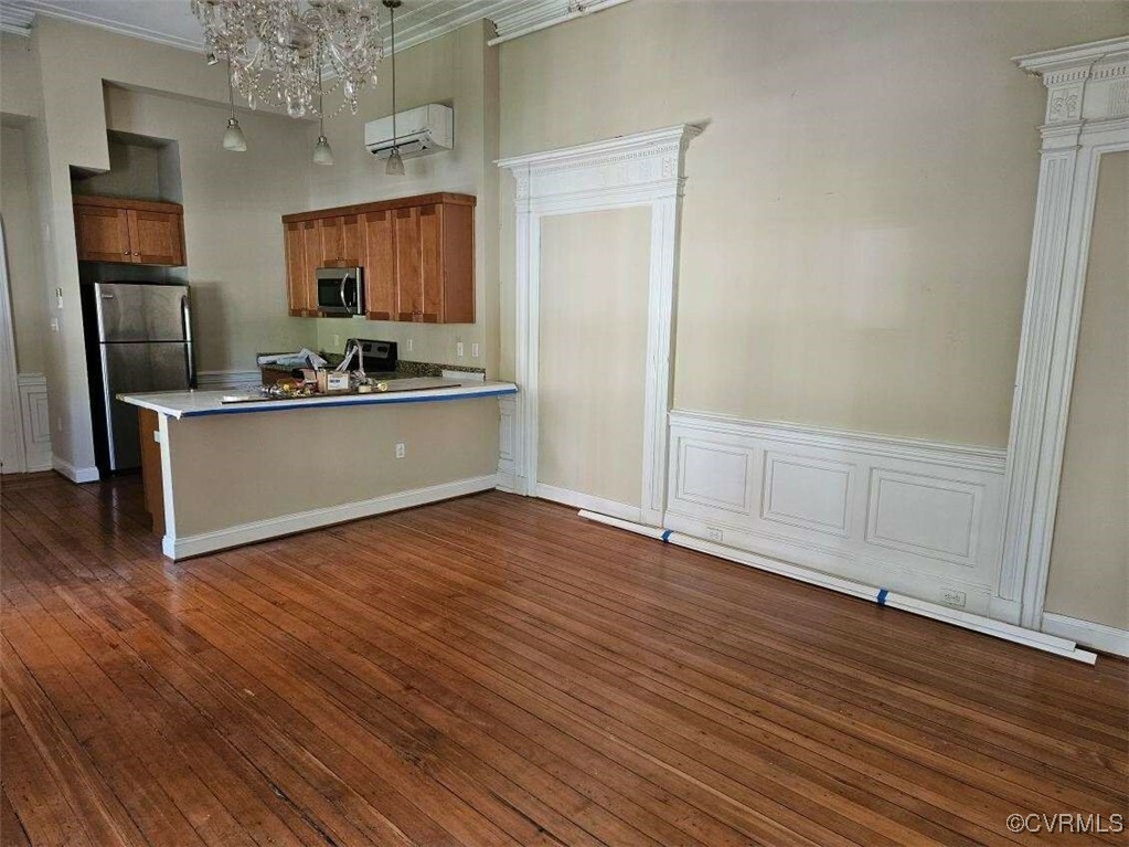 Property Photo: 1144 W Grace Street 0107 VA 23220