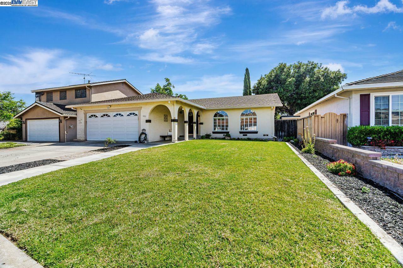 625 Jim Dr  San Jose CA 95133 photo