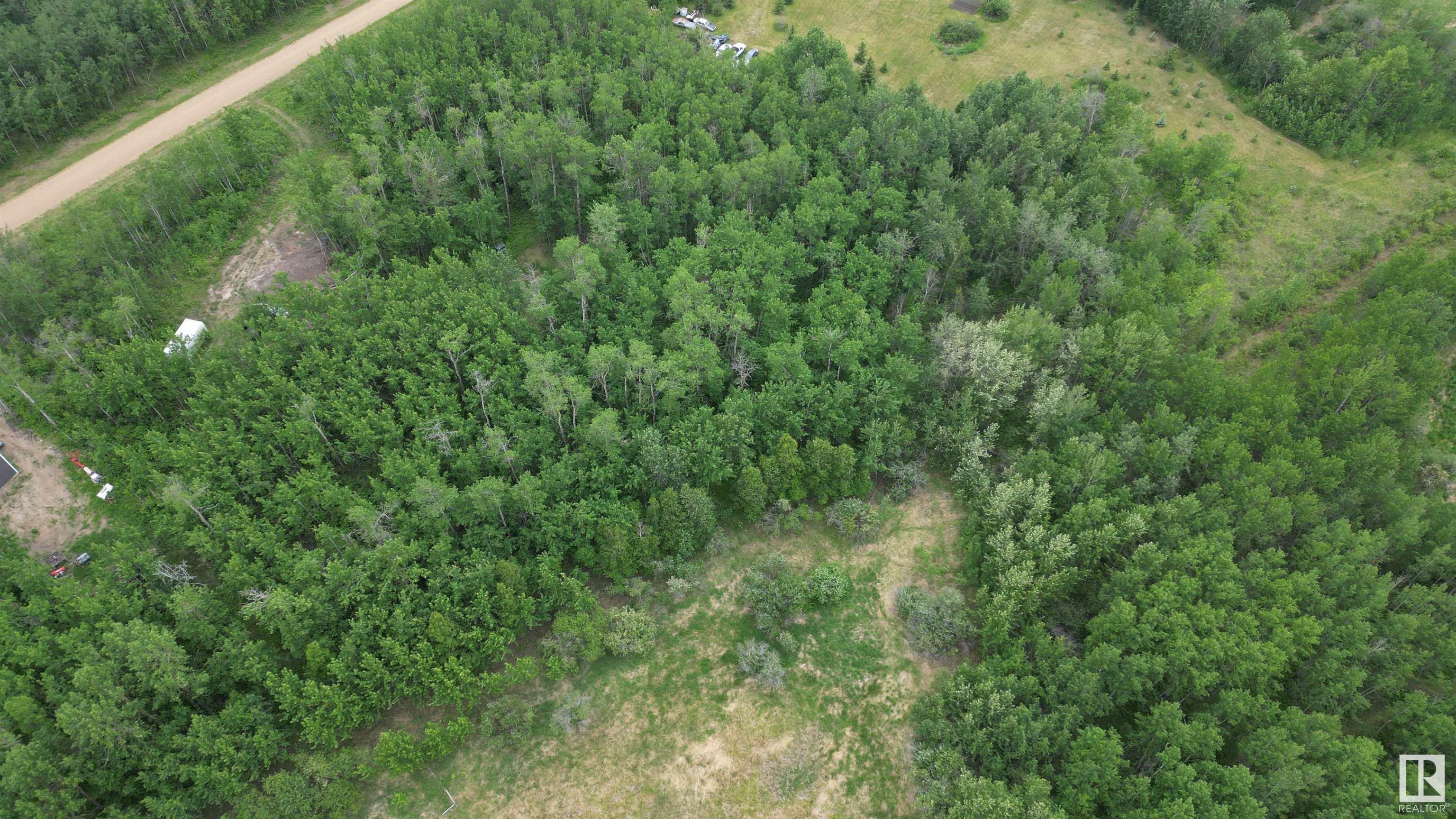 Property Photo:  48 51109 RR 201  AB T0B 4J1 
