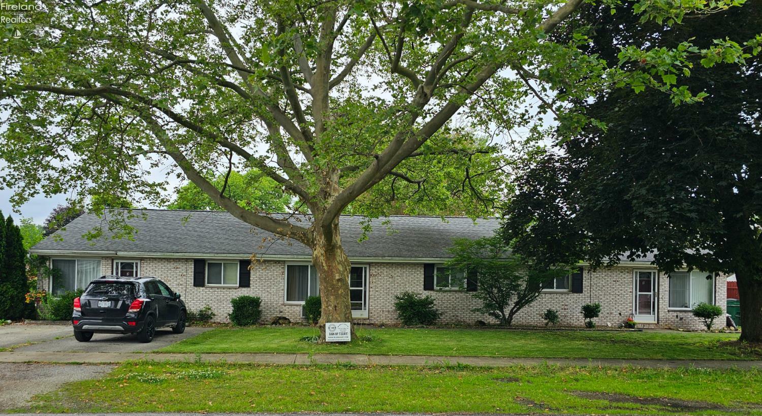 Property Photo:  1 S Hamilton Street  OH 44847 