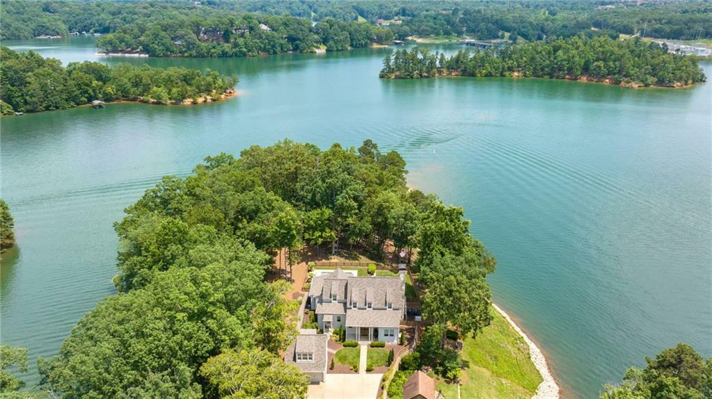 Property Photo: 218 Lake Pointe Drive GA 30506