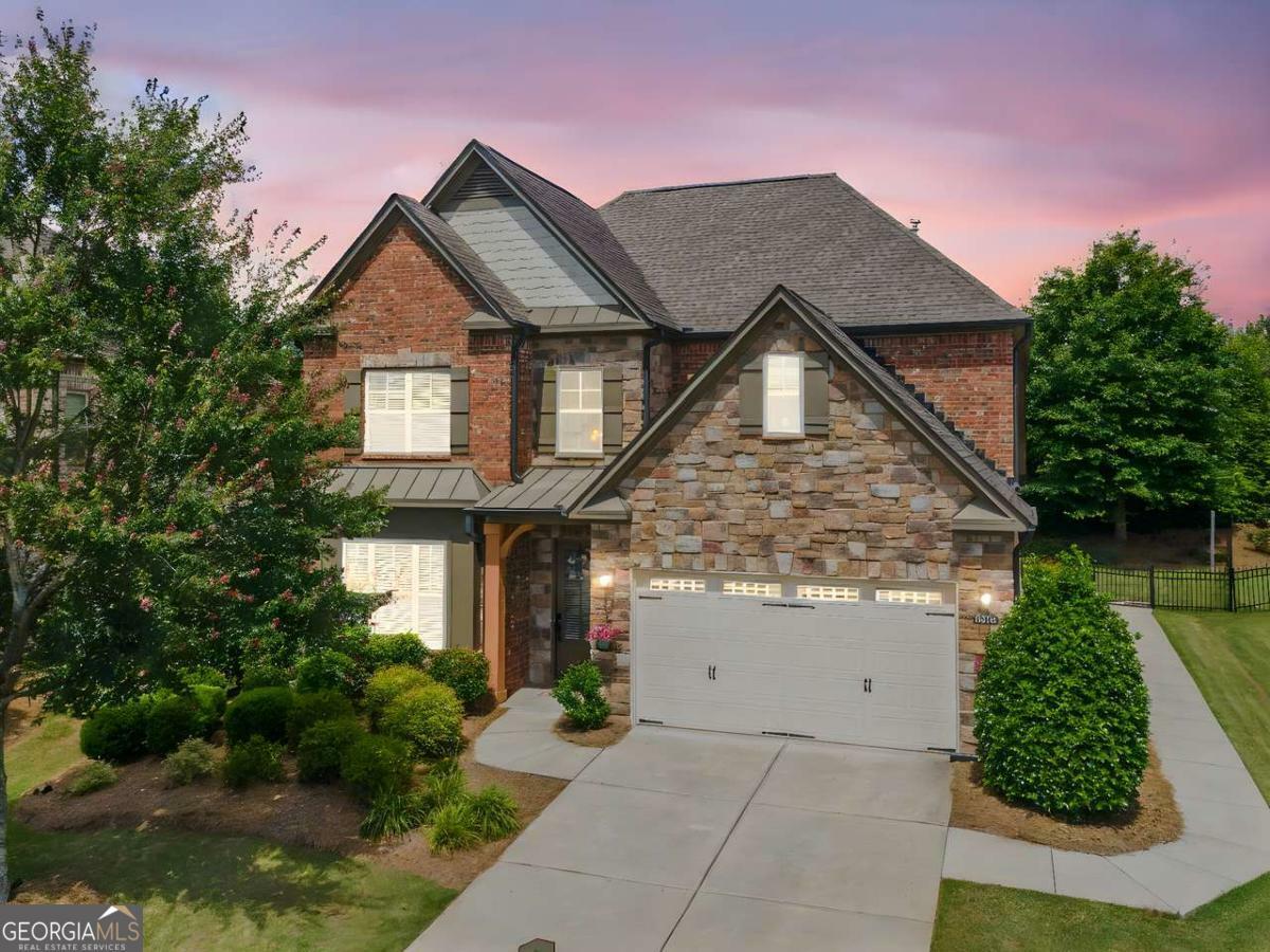 Property Photo: 3015 Arbor Song Court GA 30041