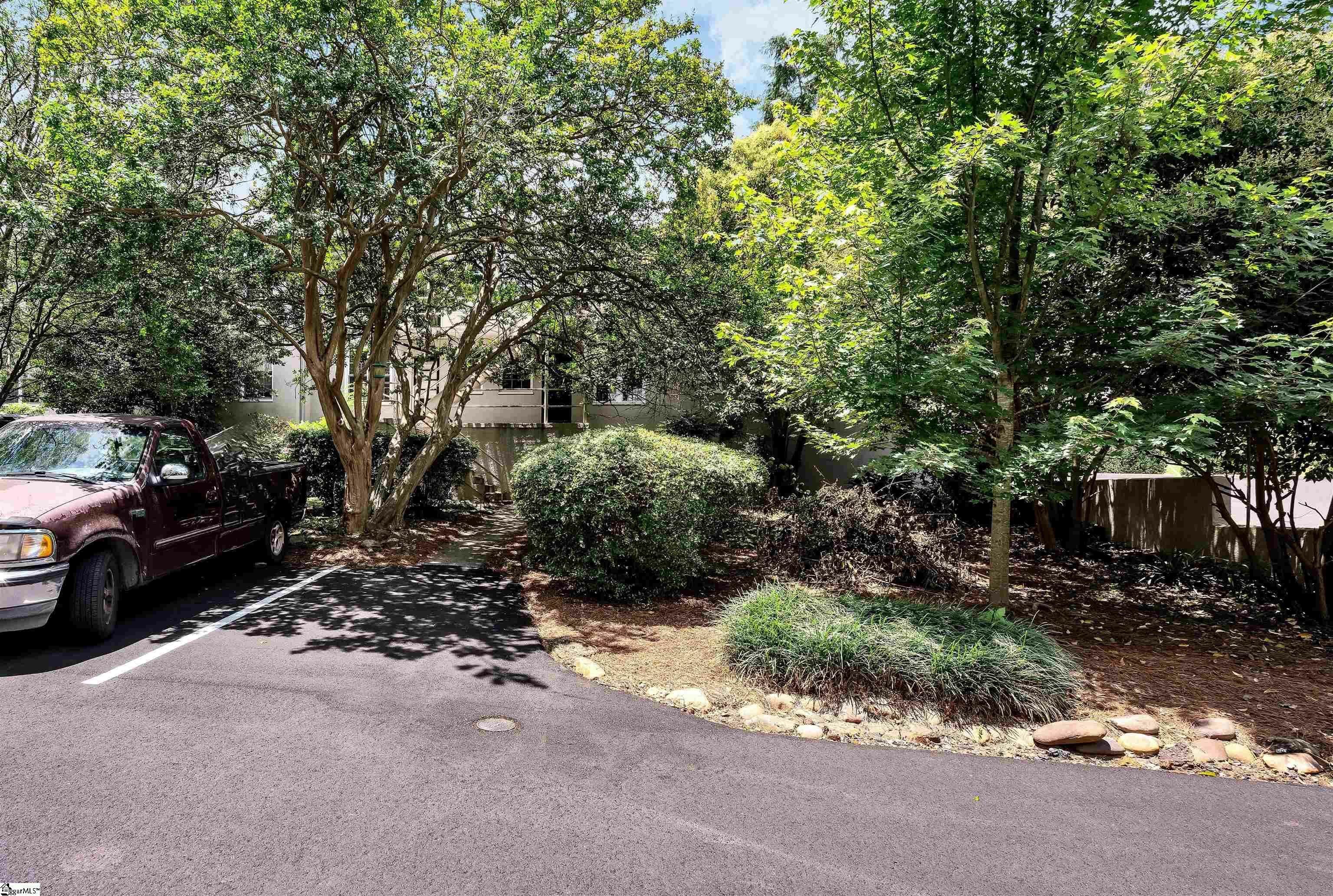 Property Photo:  601 Cleveland Street Unit 3A  SC 29601 
