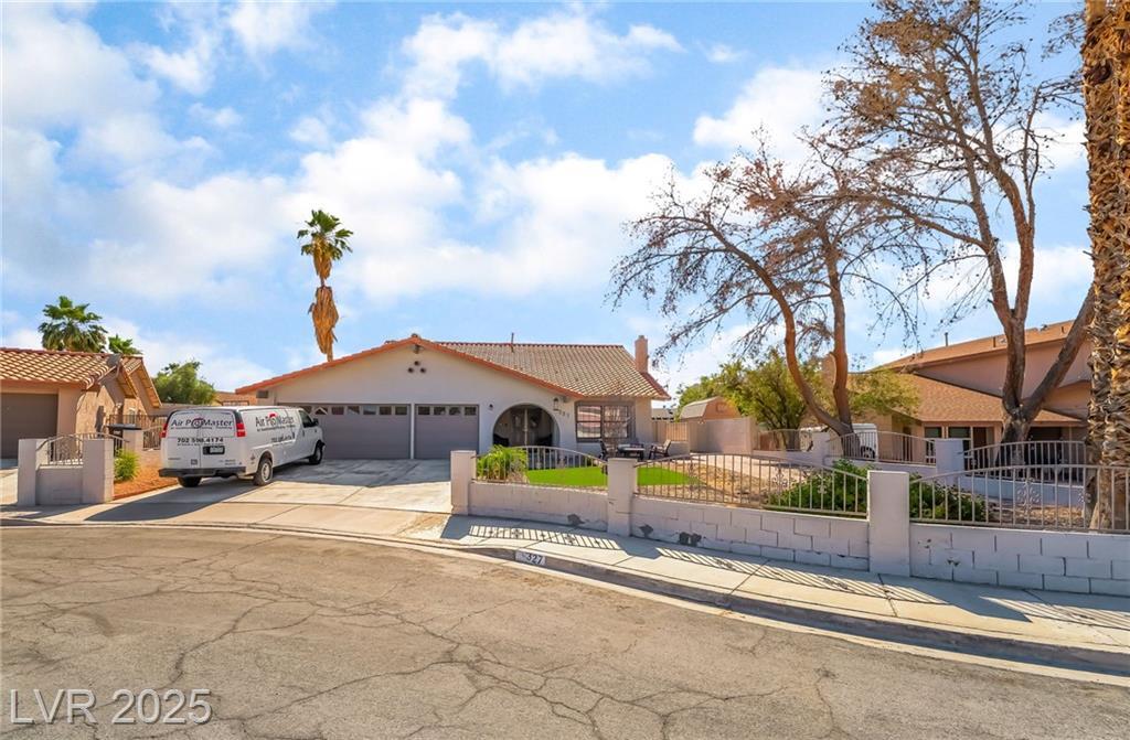 327 Fuente Drive  Henderson NV 89014 photo