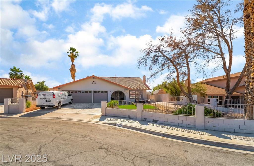 Property Photo: 327 Fuente Drive NV 89014