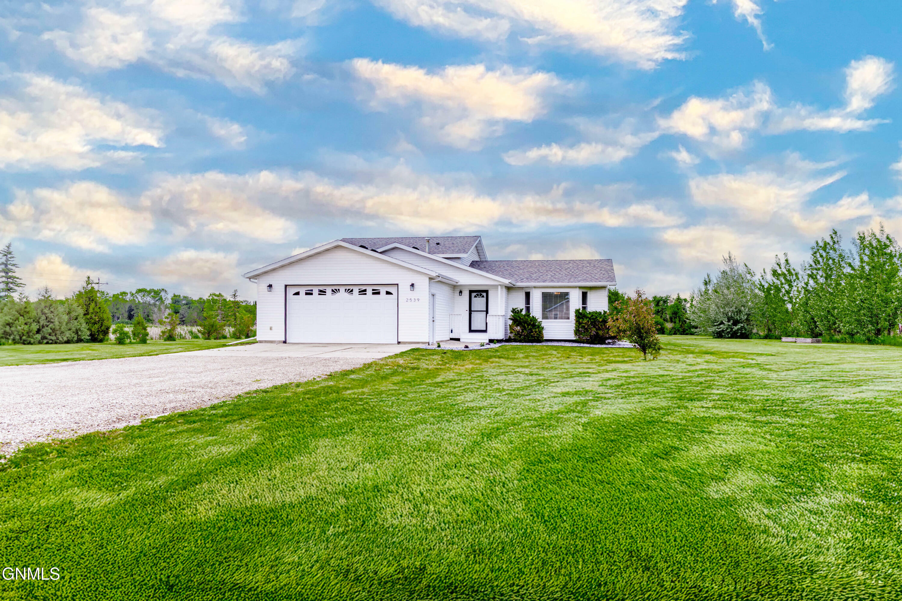 2539 Clover Place  Bismarck ND 58503 photo