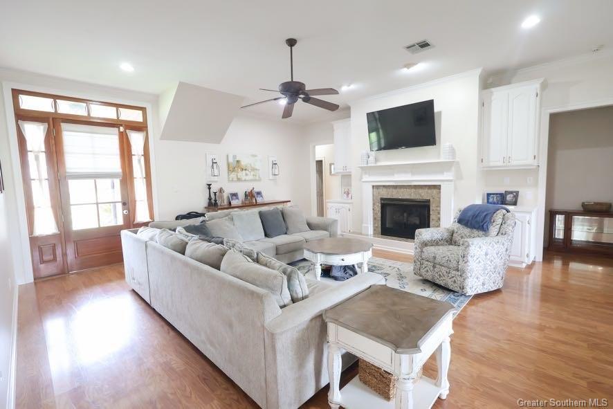 Property Photo: 1744 Kevin Lane LA 70605