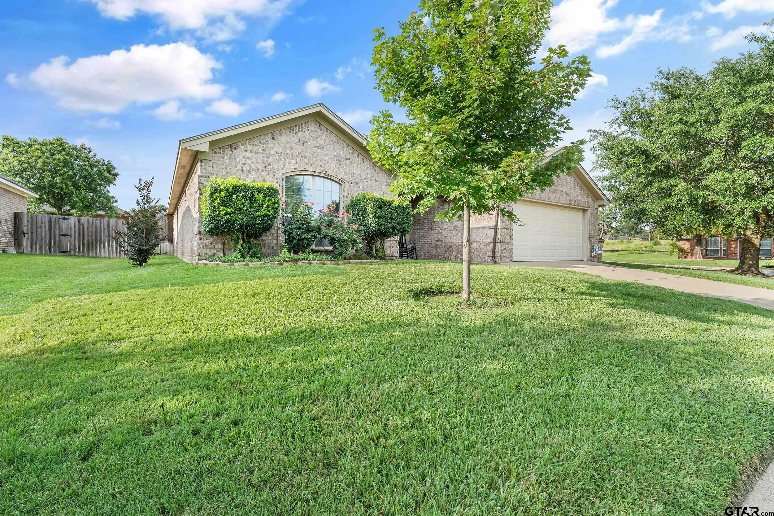 Property Photo: 10820 Cactus Trail TX 75762