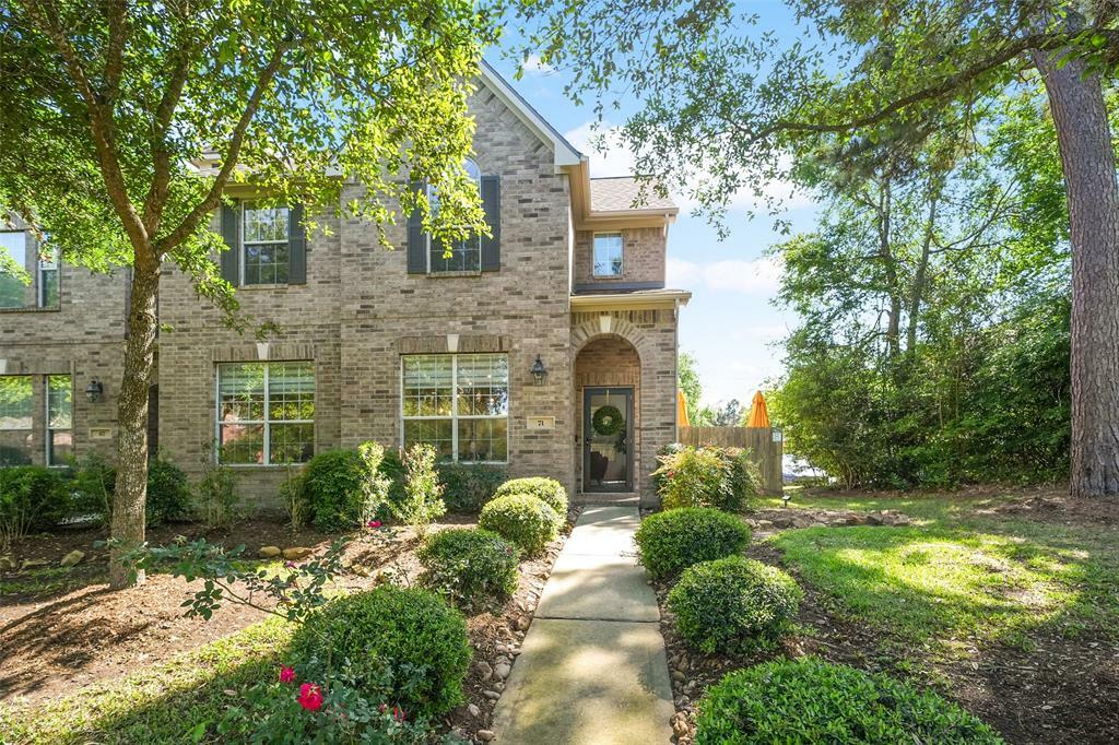 Property Photo: 71 Avenswood Place TX 77382