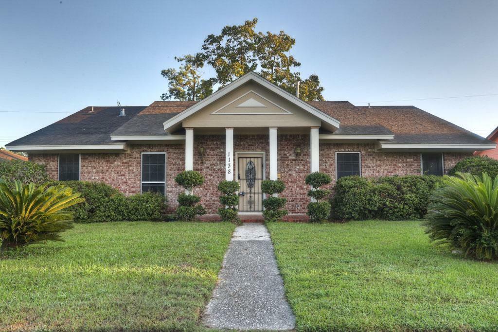 Property Photo:  1138 Cottage Oak Lane  TX 77091 