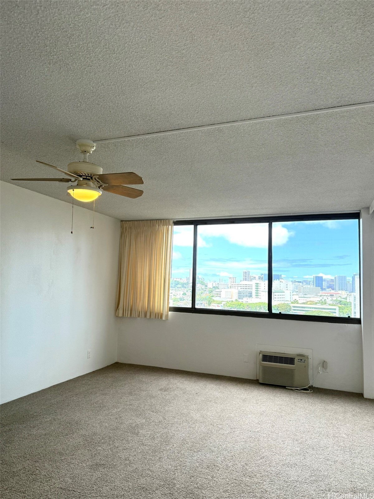 Property Photo:  55 S Kukui Street D1410  HI 96813 