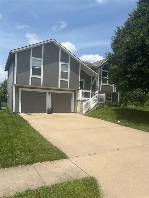 Property Photo: 17160 King Court KS 66030