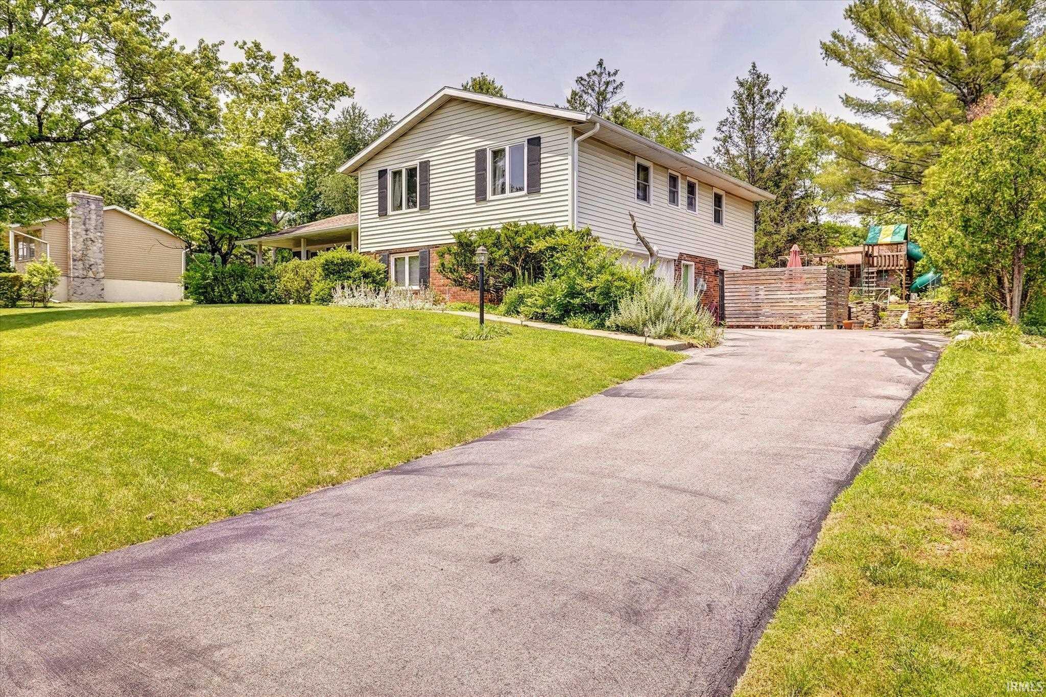 Property Photo: 2403 E Covenanter Drive IN 47401