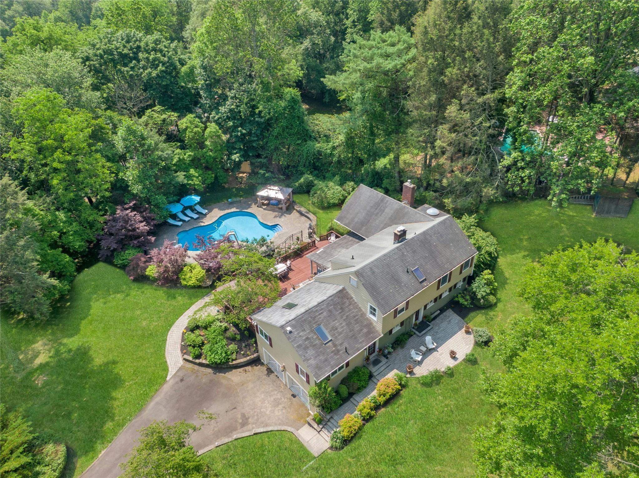 Property Photo:  9 Van Houten Fields  NY 10994 