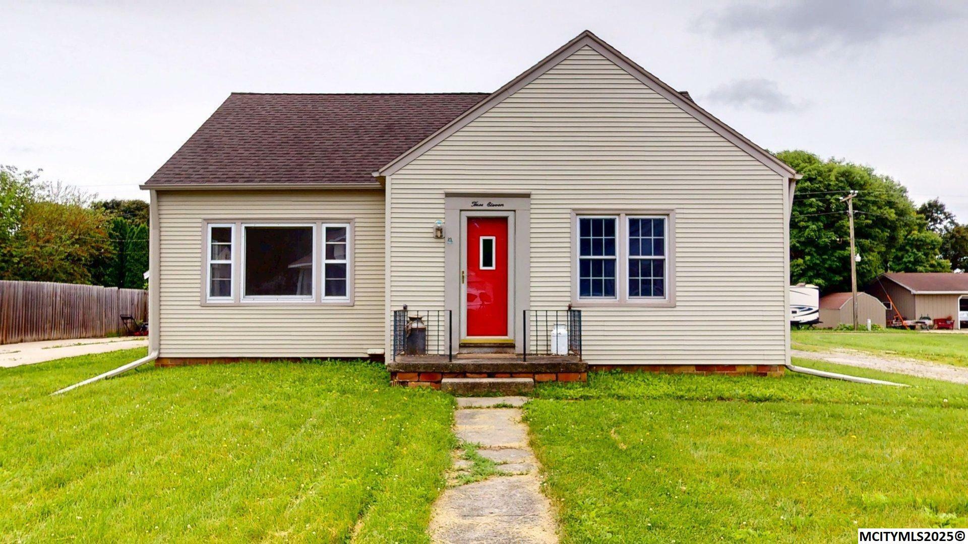 Property Photo: 311 W Walnut IA 50456