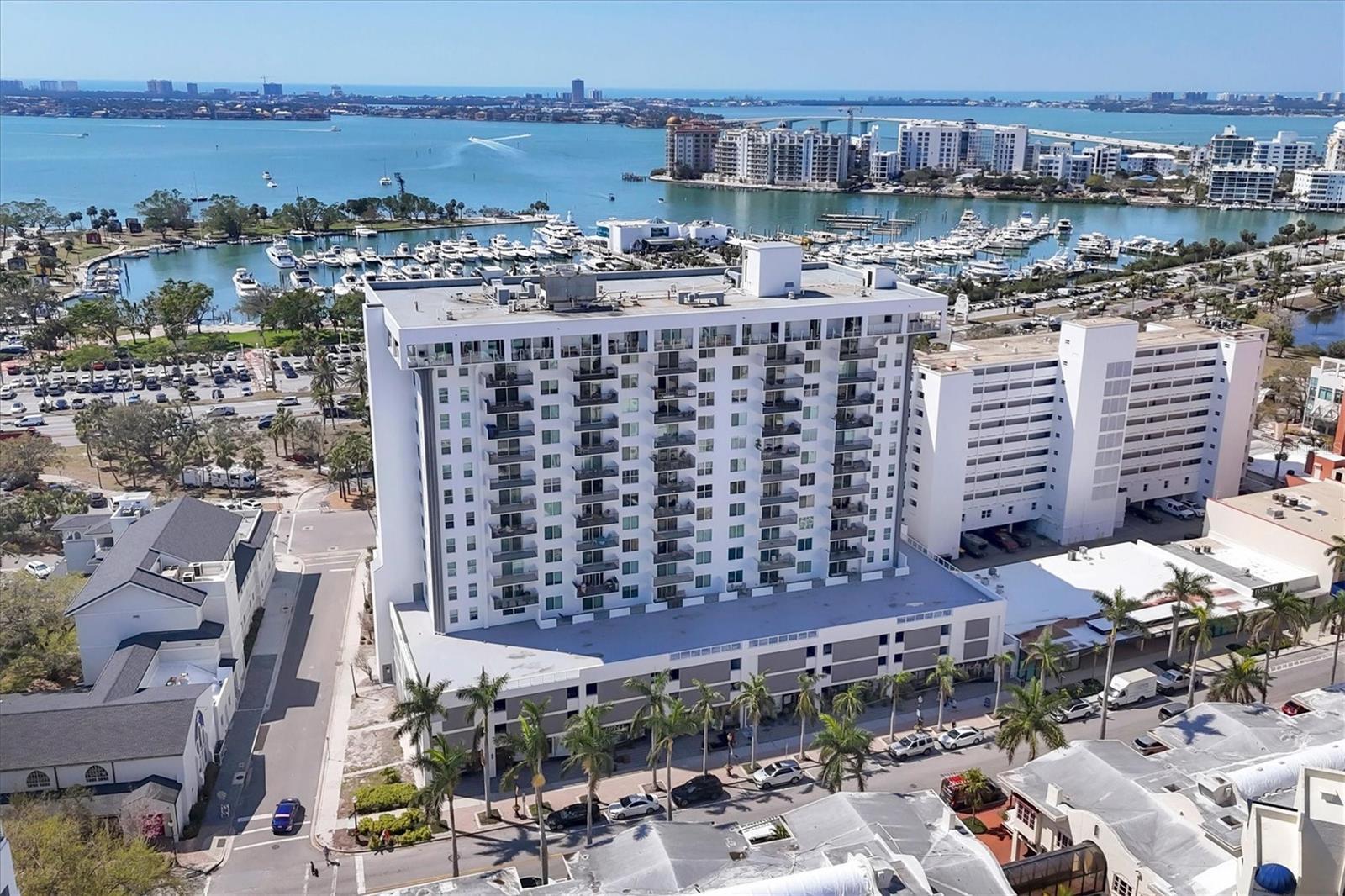 Property Photo: 101 S Gulfstream Avenue 15C FL 34236