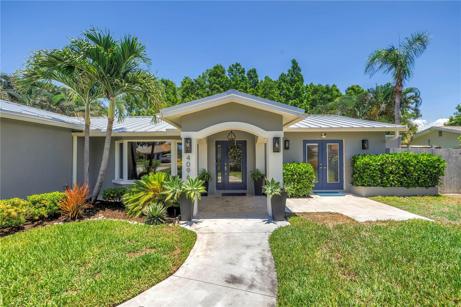 Property Photo: 4096 38th Street S FL 33711