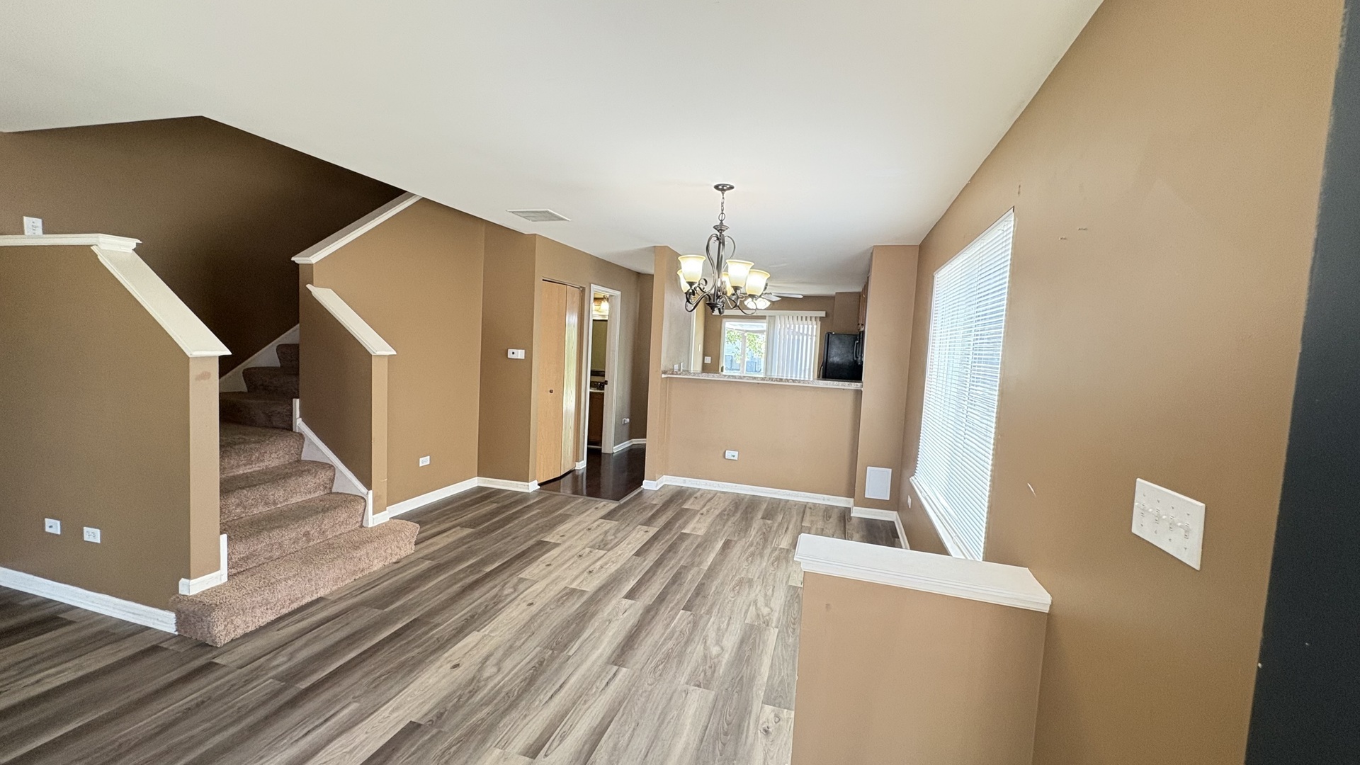 Property Photo: 2434 Roxbury Lane IL 60538
