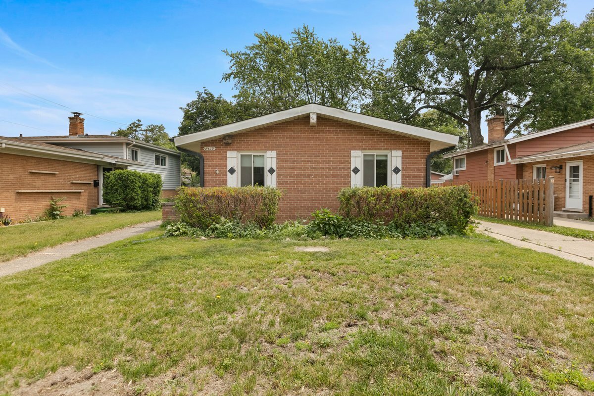 Property Photo: 8429 Mason Avenue IL 60053
