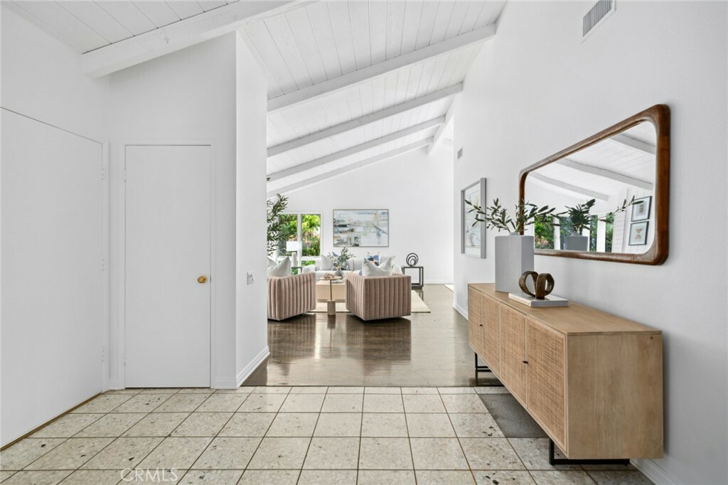 Property Photo: 1606 Reef View Circle CA 92625