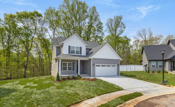 Property Photo:  532 Canyon View Court  TN 37040 