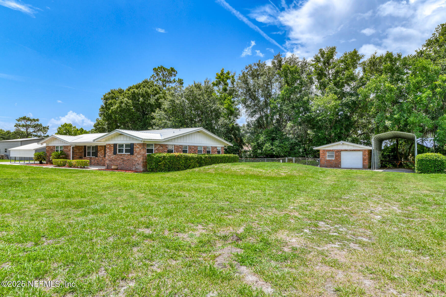 Property Photo: 124 Latesha Terrace FL 32177