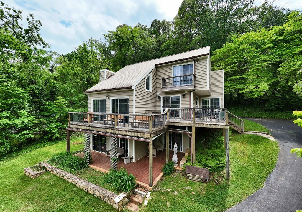 Property Photo: 197 Kilpatrick Point Drive NC 28904