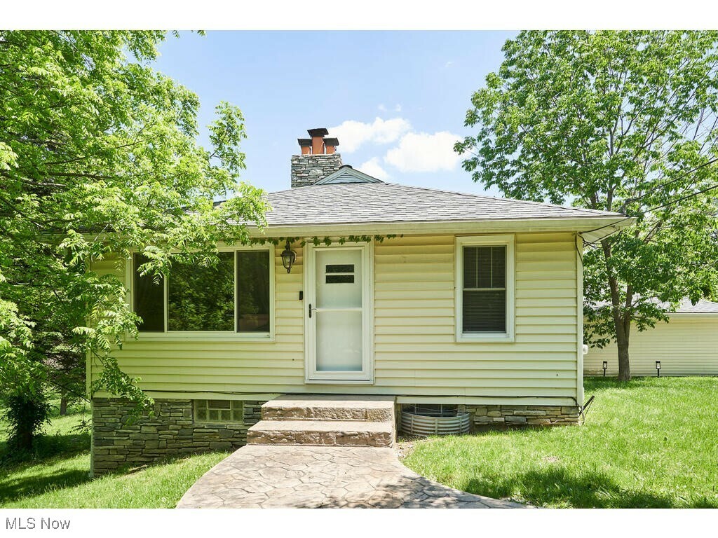 Property Photo: 3371 Brecksville Road OH 44286