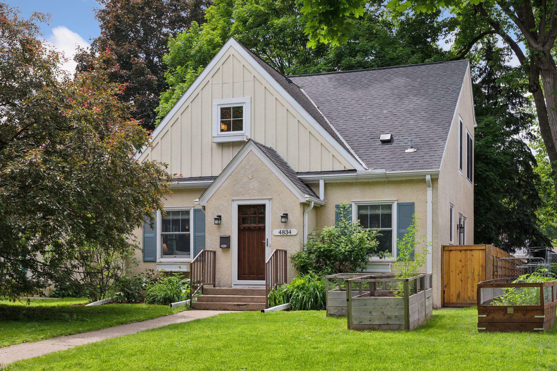 Property Photo:  4834 33rd Avenue S  MN 55417 