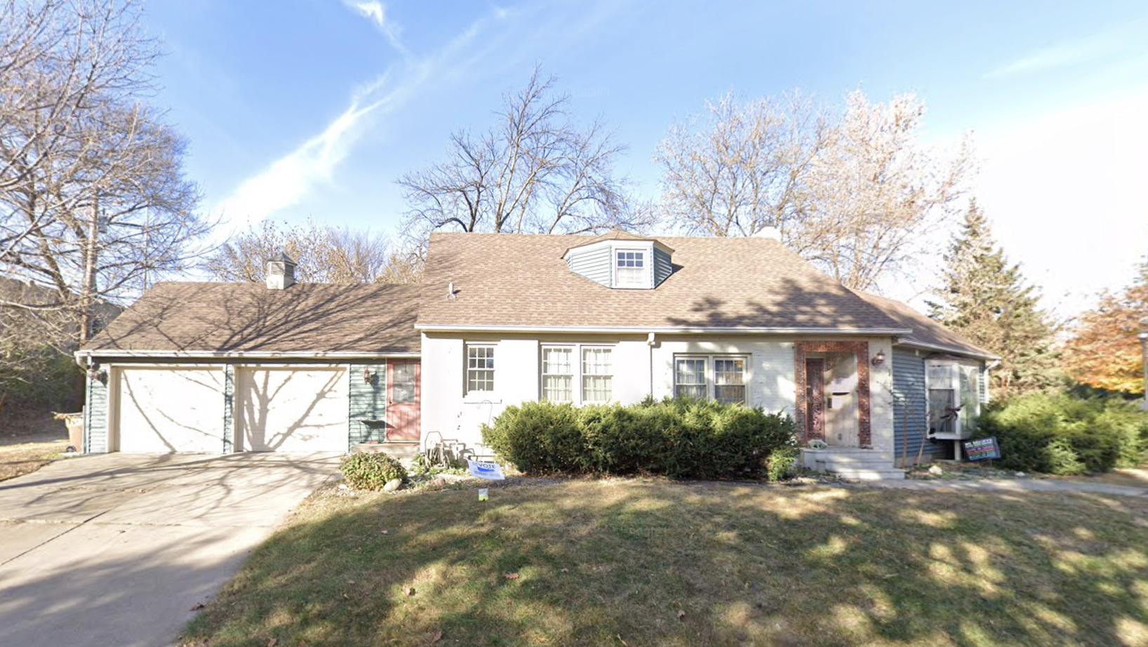 Property Photo:  4920 Sunnyside Road  MN 55424 