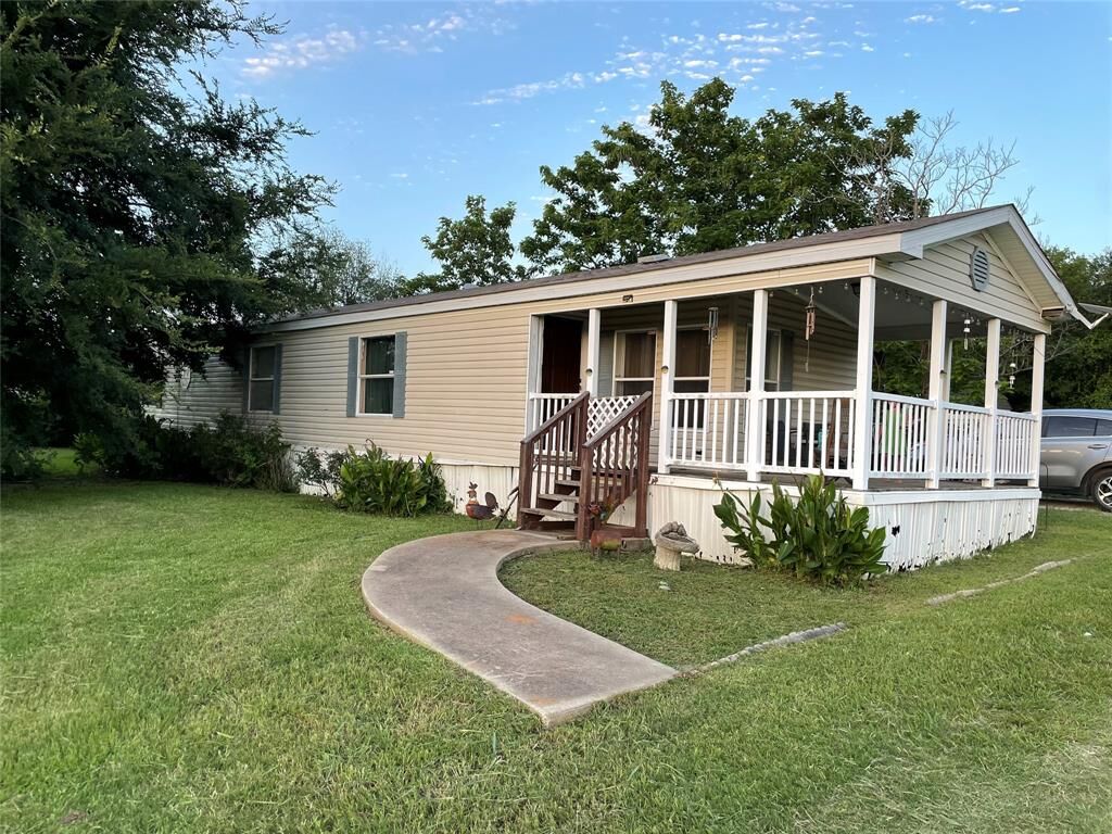 Property Photo: 290 Vz County Road 3111 TX 75117