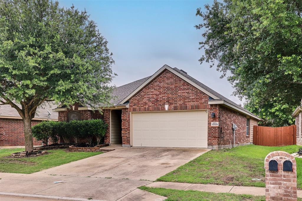 Photo de la propriété: 12025 Rowsley Lane TX 76028