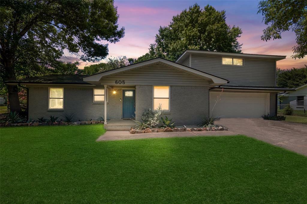 Photo de la propriété: 605 Loma Alta Street TX 75119