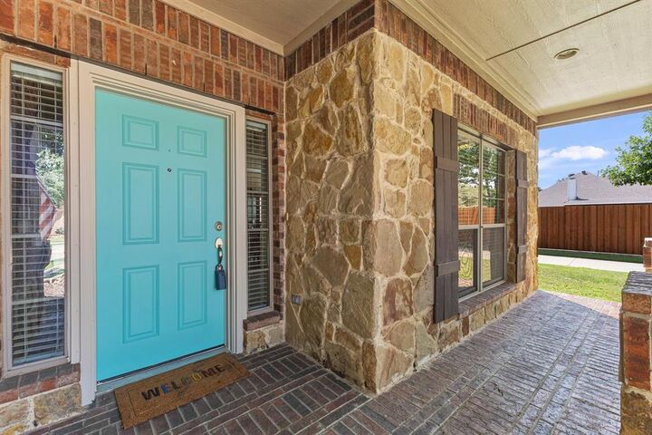 Property Photo: 8492 Liverpool Lane TX 75036