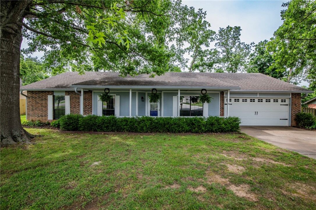 Property Photo:  707 Turtle Creek Drive  AR 72756 