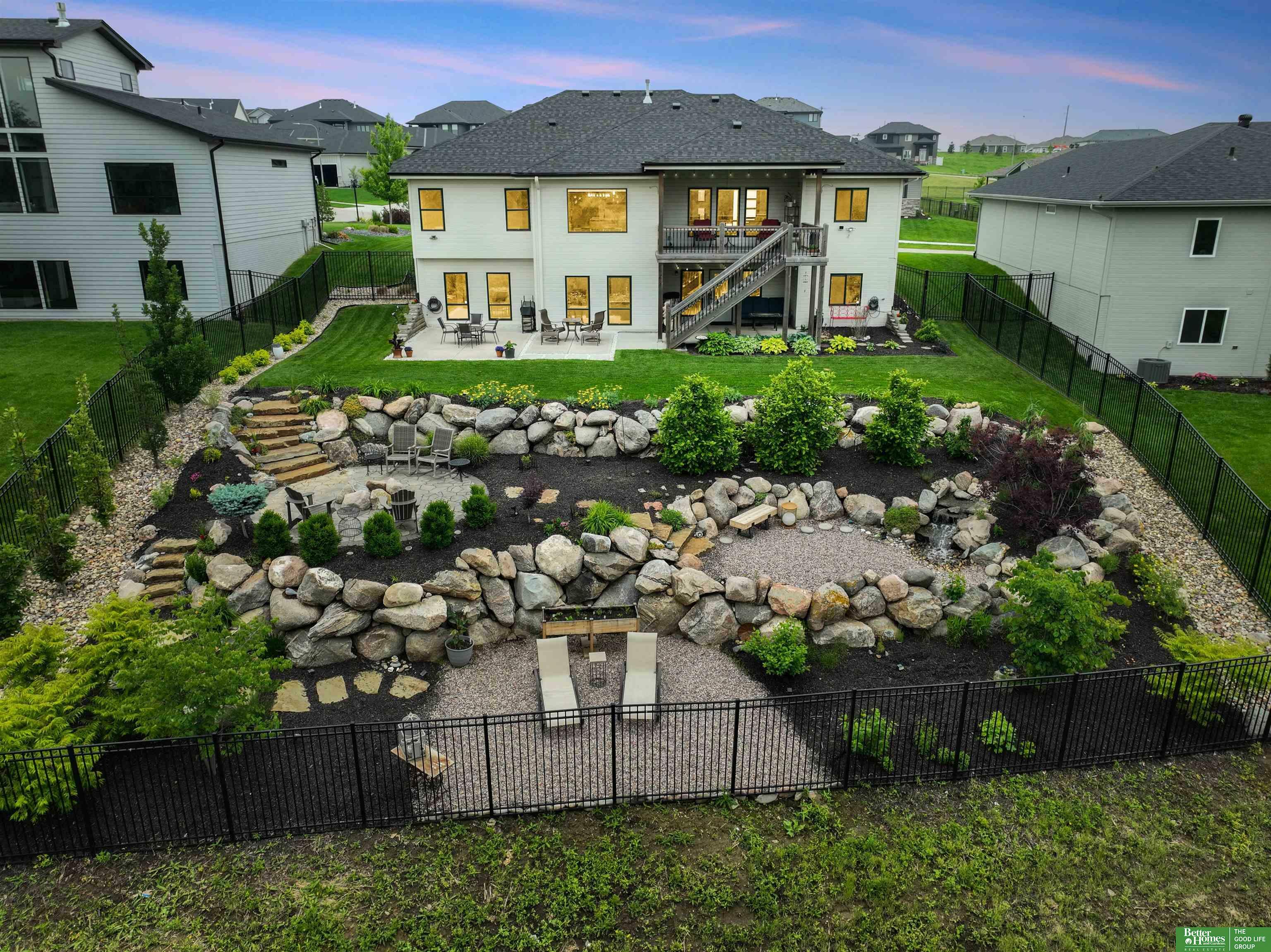 Property Photo: 7705 N 167 Street NE 68007