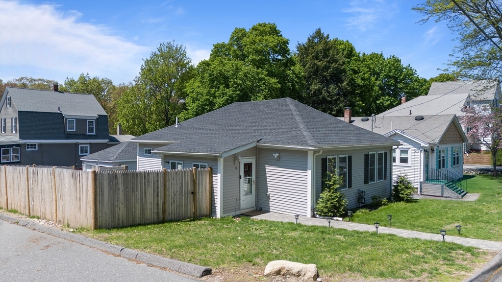 Property Photo:  9 Laconia Ave  MA 01906 