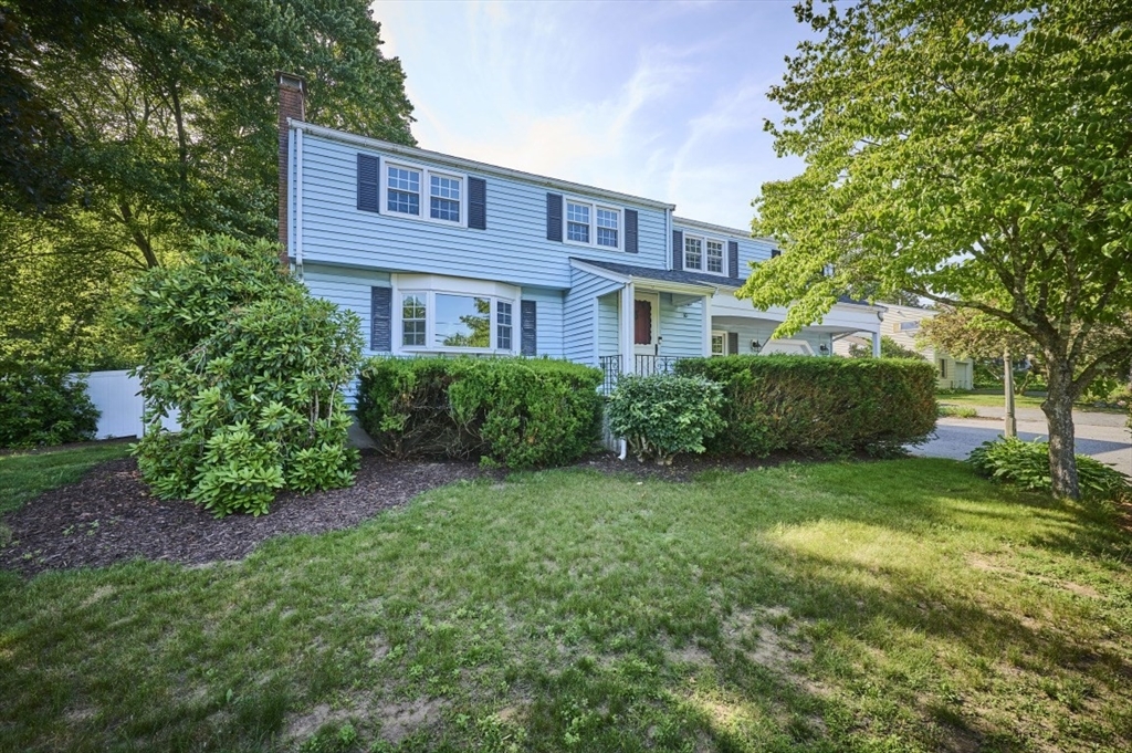 10 Locust St  Burlington MA 01803 photo