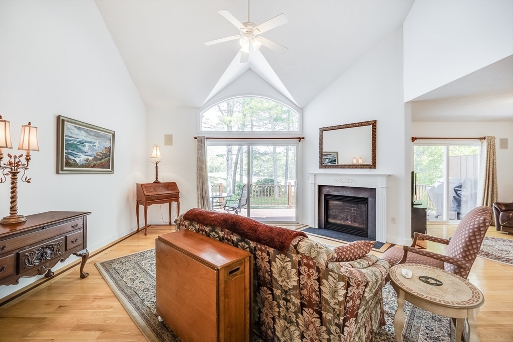13 Laurel Hill Ct 13  Bourne MA 02532 photo