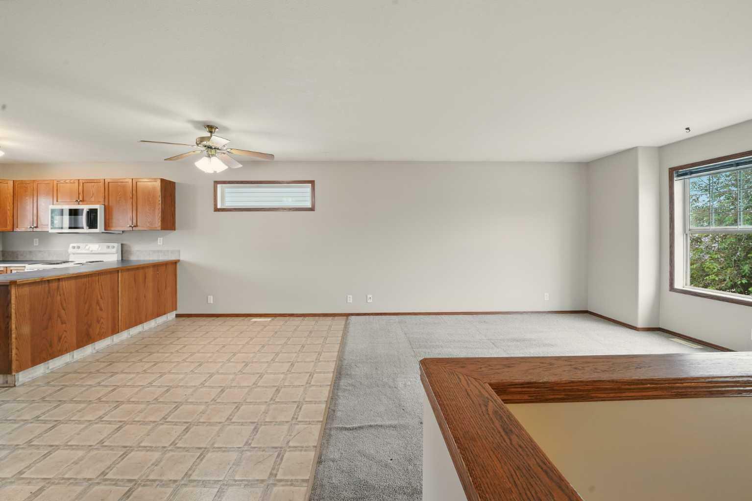 Property Photo: 264 Kendrew Drive AB T4P 3Y9
