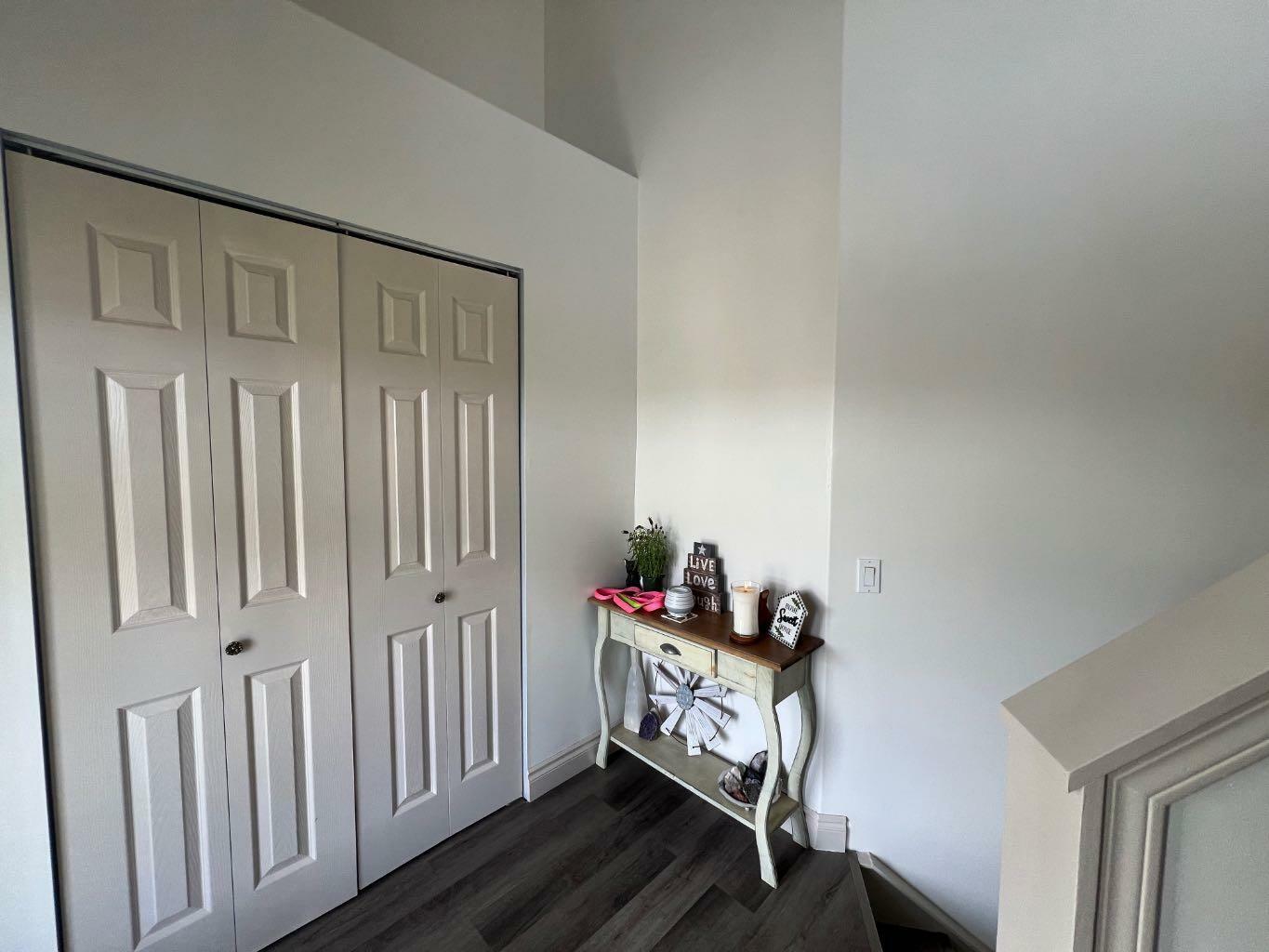 Property Photo: 691 Elgin Hill Road AB T0J 0Y6