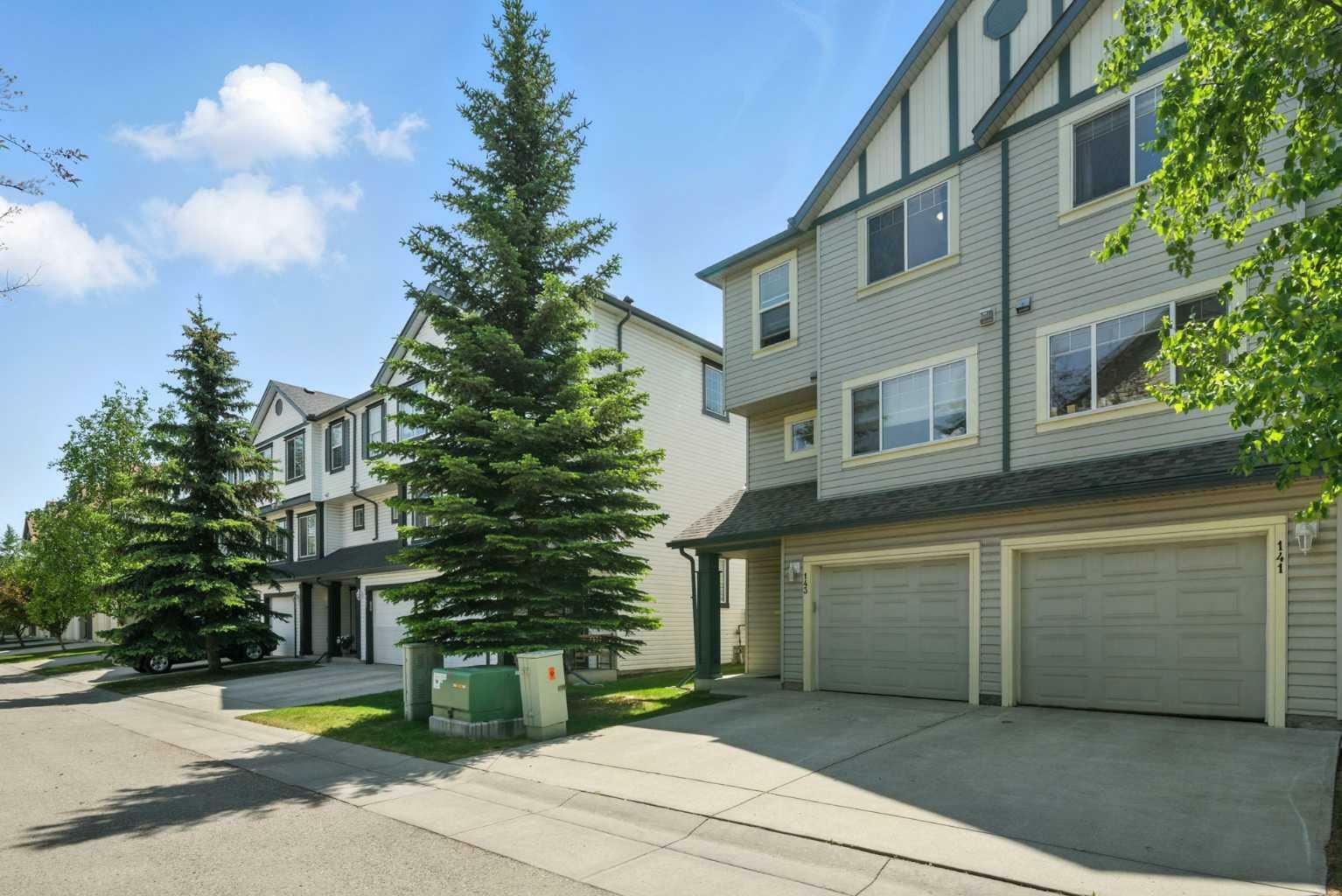 Property Photo:  143 Copperfield Lane SE  AB T2Z 4S9 