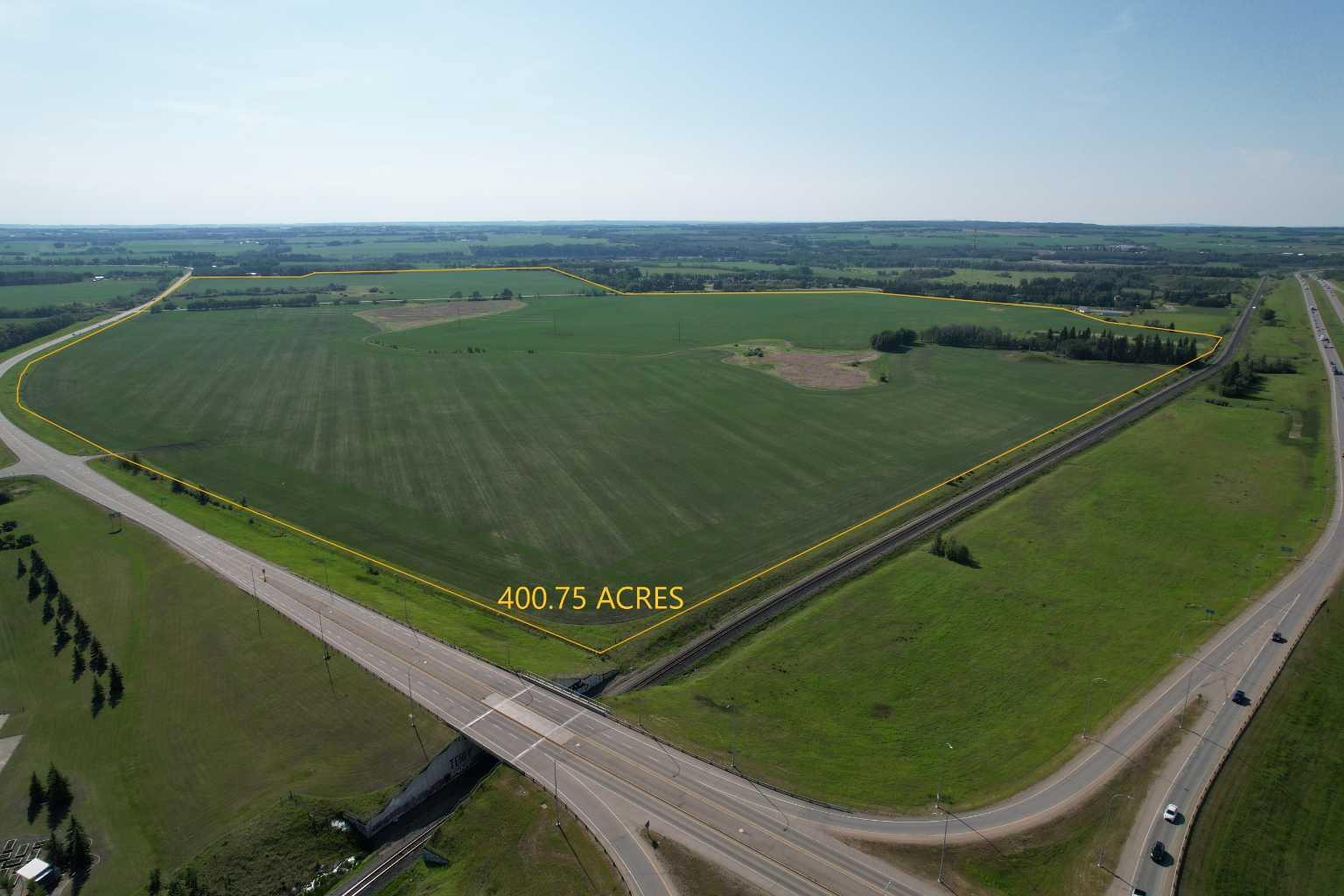 Photo de la propriété: On Township Road 381 AB T4N 5E4