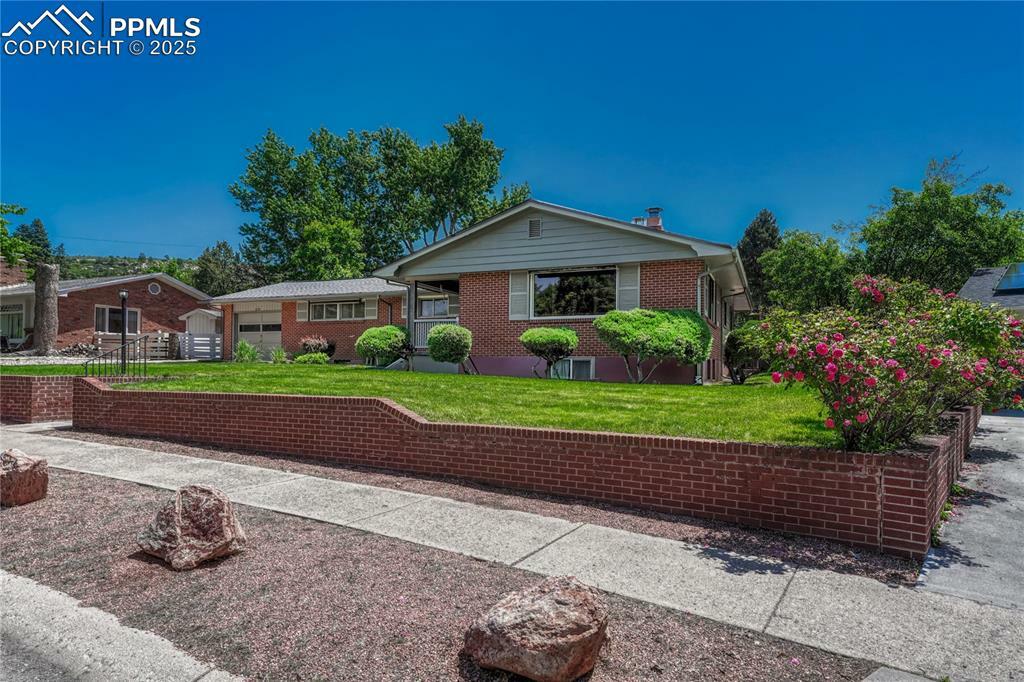 Property Photo:  2533 Bennett Avenue  CO 80909 